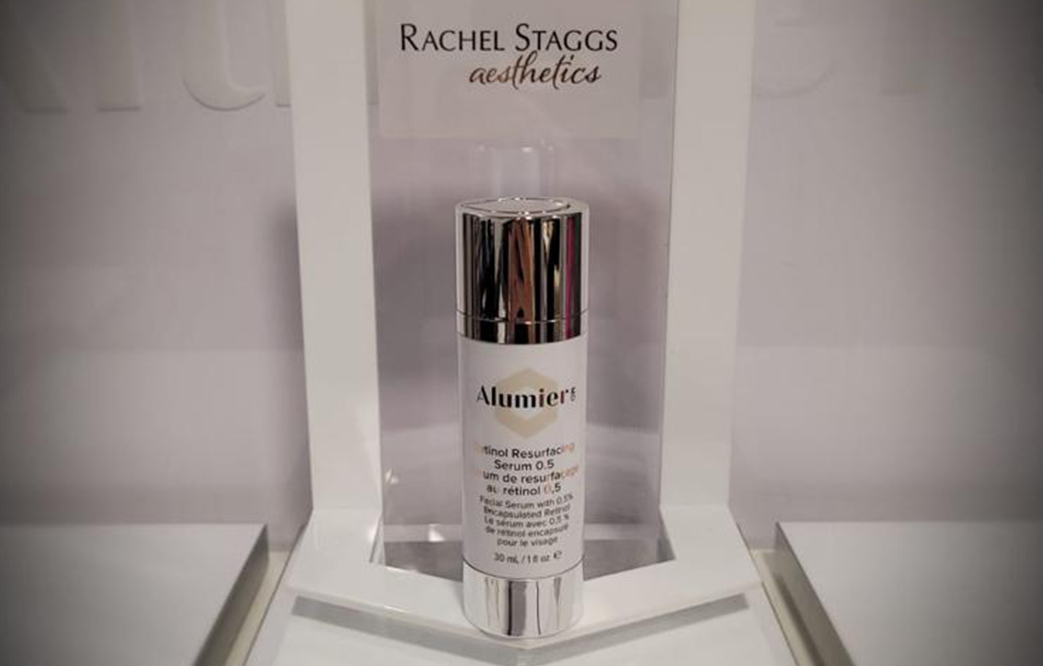 NIB Alumier hot MD Retinol Resurfacing Serum 0.5 1 oz SEALED $94 Value